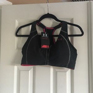 Under Armour Black Sports Bra - NEW - Size 36C